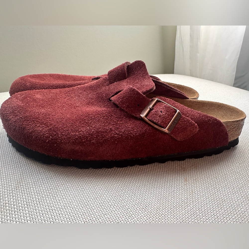 Birkenstock Boston Clogs in Port Wine